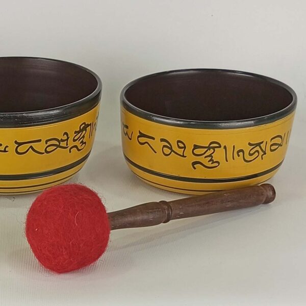 Cuencos_tibetanos_aluminio_amarillos4