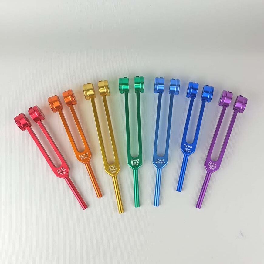 Set_7_diapasones_Chakras_colores_con_pesas_2