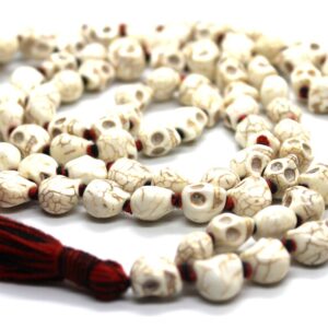 MALAS N6 calaveras blancas redondas