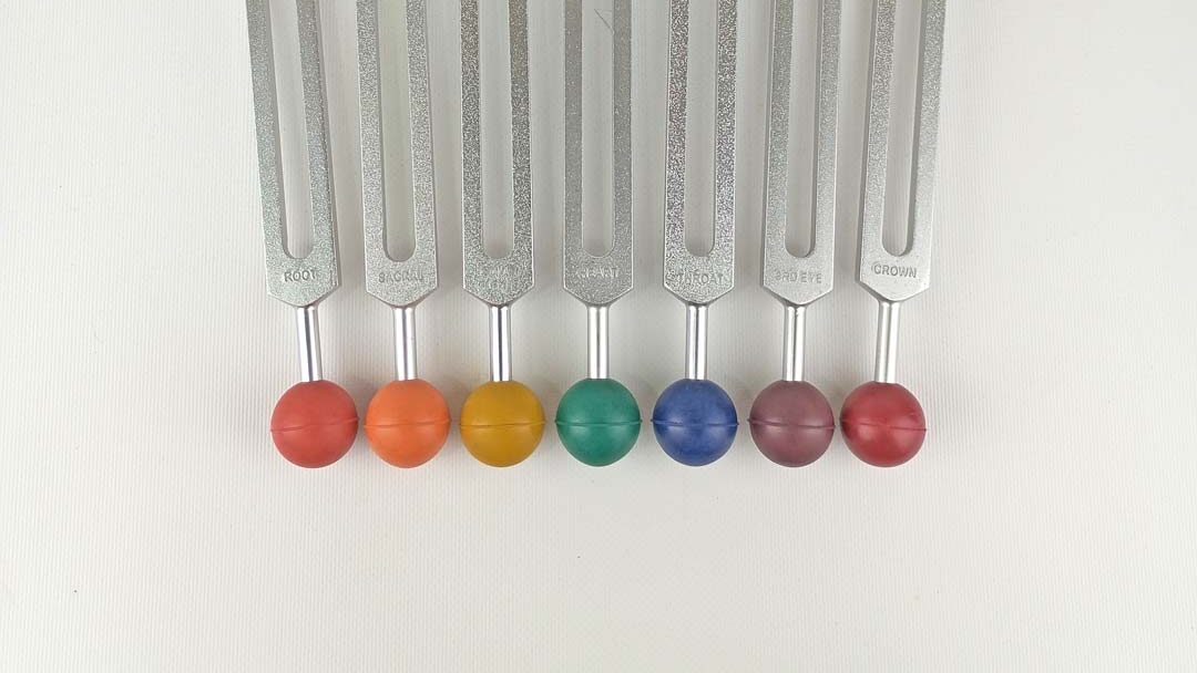 Set_7_diapasones_Chakras_bolas_colores