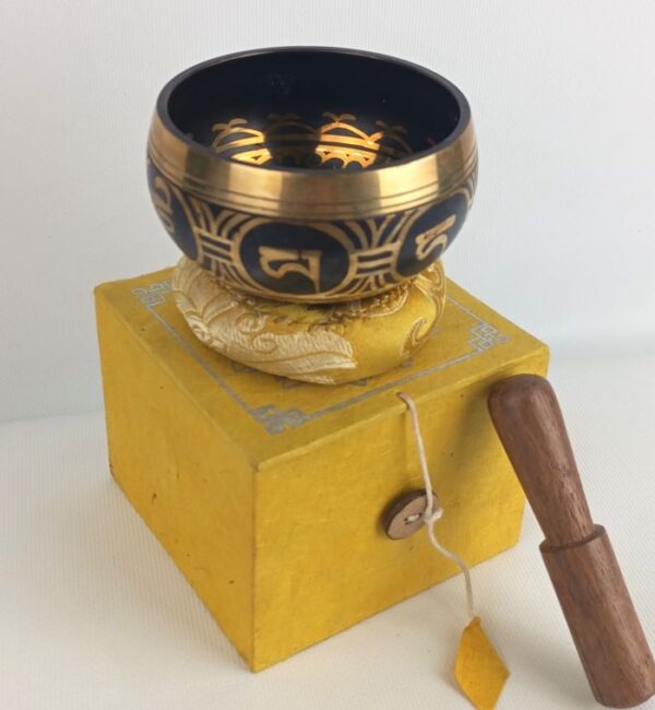 Cuenco bronce pintado con caja amarillo